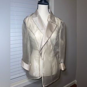 Sheer crème blazer top 🔥 3 for 20